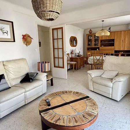 Familial Climatise Avec Terrasse, 2 Chambres, A 8 Km De La - - Fr-1-225-737