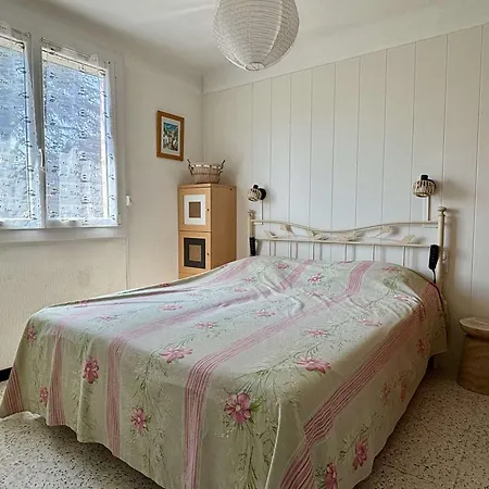 Familial Climatise Avec Terrasse, 2 Chambres, A 8 Km De La - - Fr-1-225-737 *