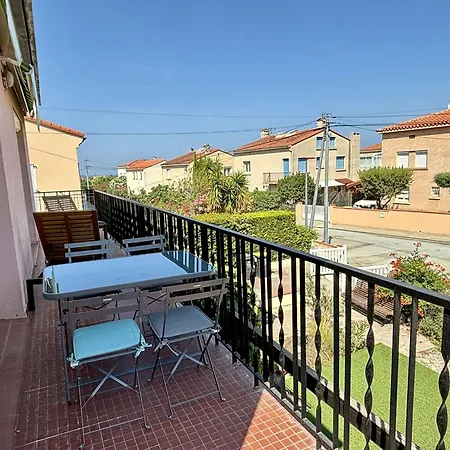 Familial Climatise Avec Terrasse, 2 Chambres, A 8 Km De La - - Fr-1-225-737
